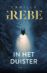 In het duister